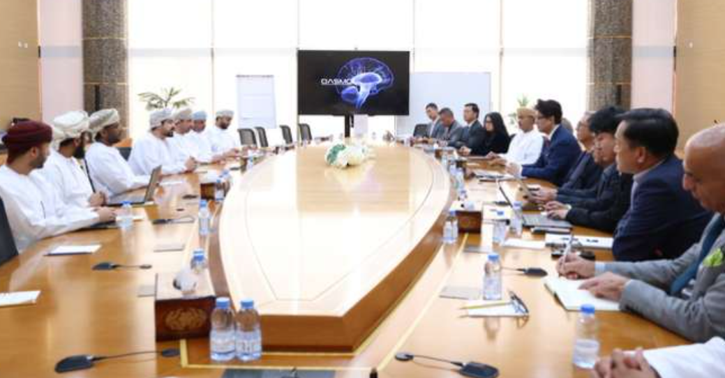 Oman Explores Major Investments in Semiconductors and Electric Vehicles to Strengthen Industrial Growth